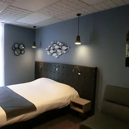 Hotel Sur Le Quai Port Vendres