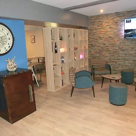 Hotel Sur Le Quai Port Vendres